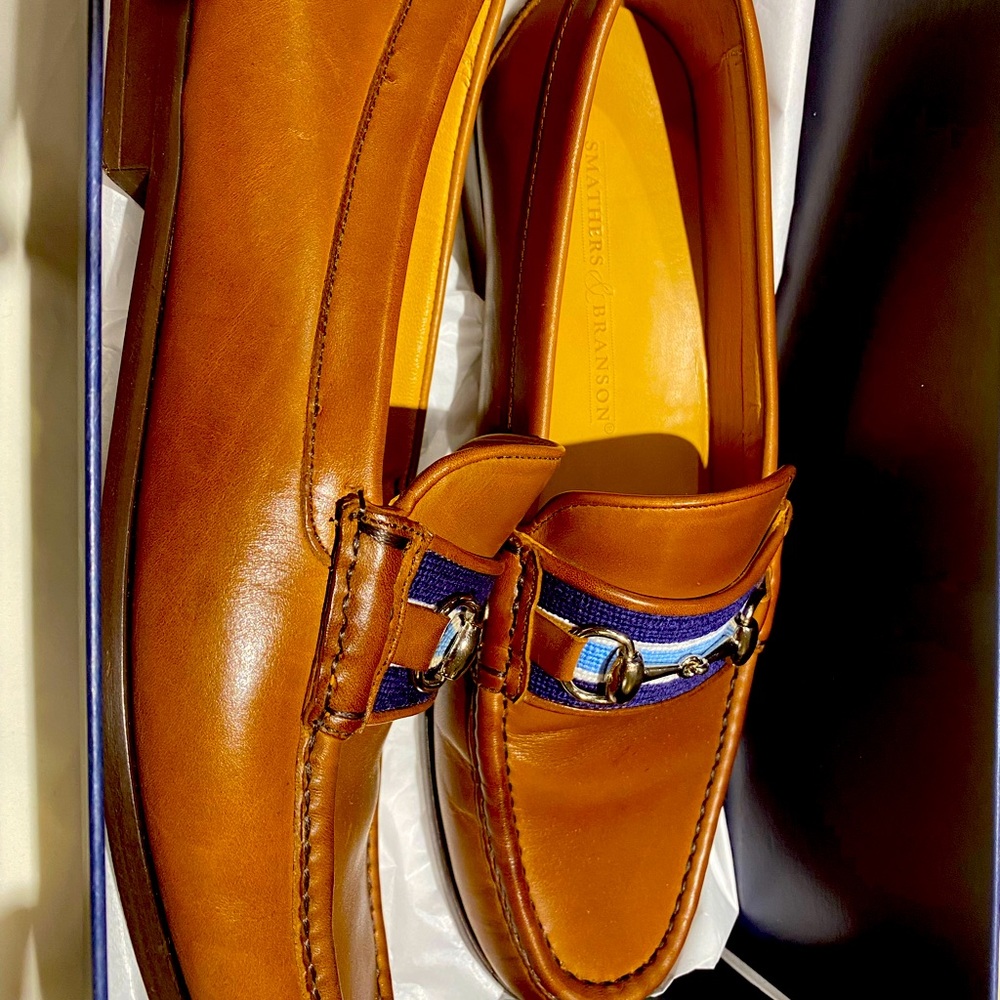 Smathers & Branson Needlepoint Loafers (Darcy Stripe) Navy + Baby Blue